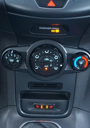 Ford Fiesta cena 22999 przebieg: 130000, rok produkcji 2014 z Kępno małe 172